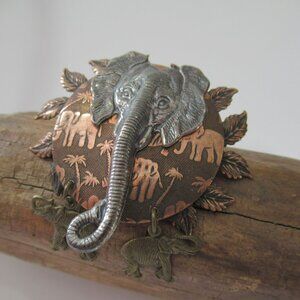 Vintage Elephant-Theme Mixed Metals Brooch Dangling Baby Elephant Charms